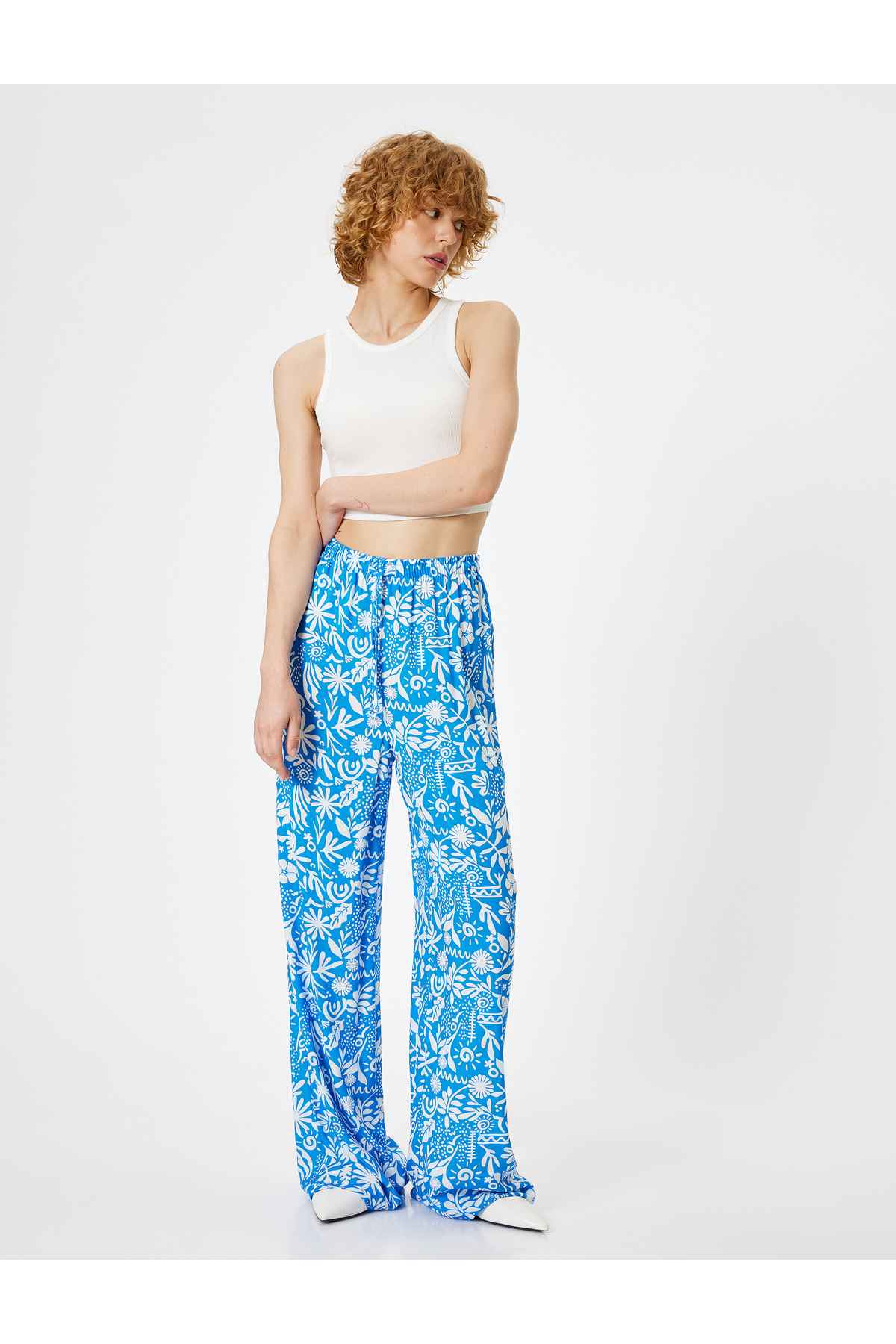 شلوار ویسکوز با توری کمر گشاد ساق بلند چاپ قومی