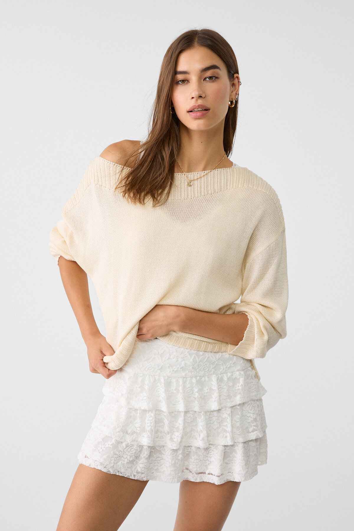 دامن کوتاه توری روان