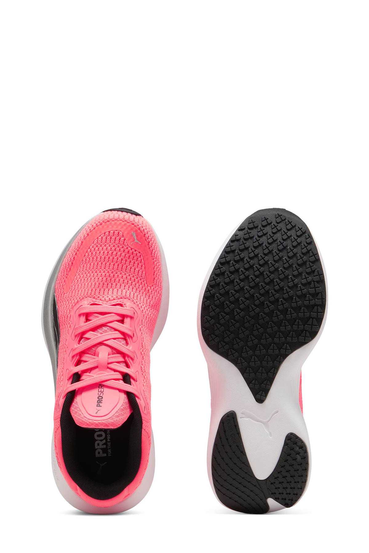 کفش های در حال اجرا زن صورتی