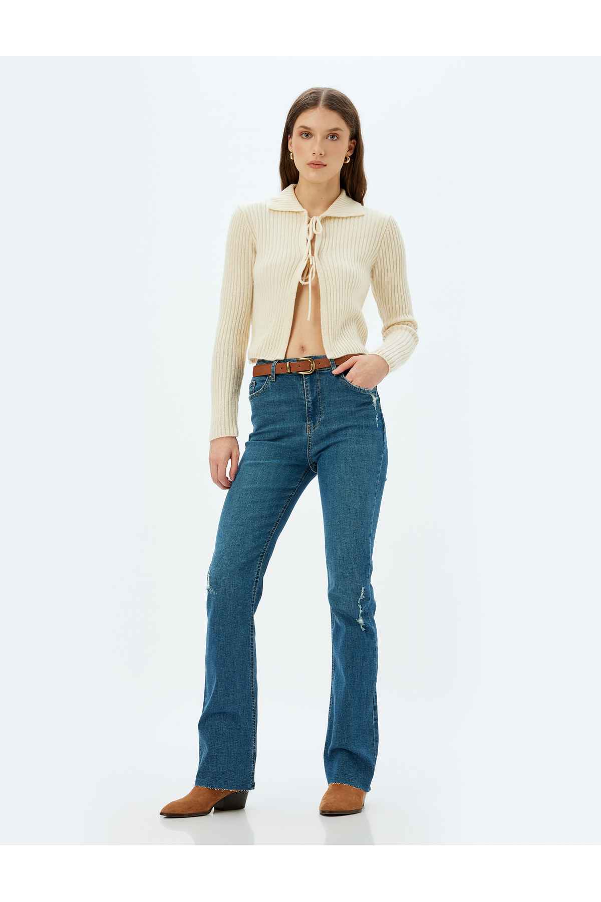 شلوار جین زن نیلی تیره