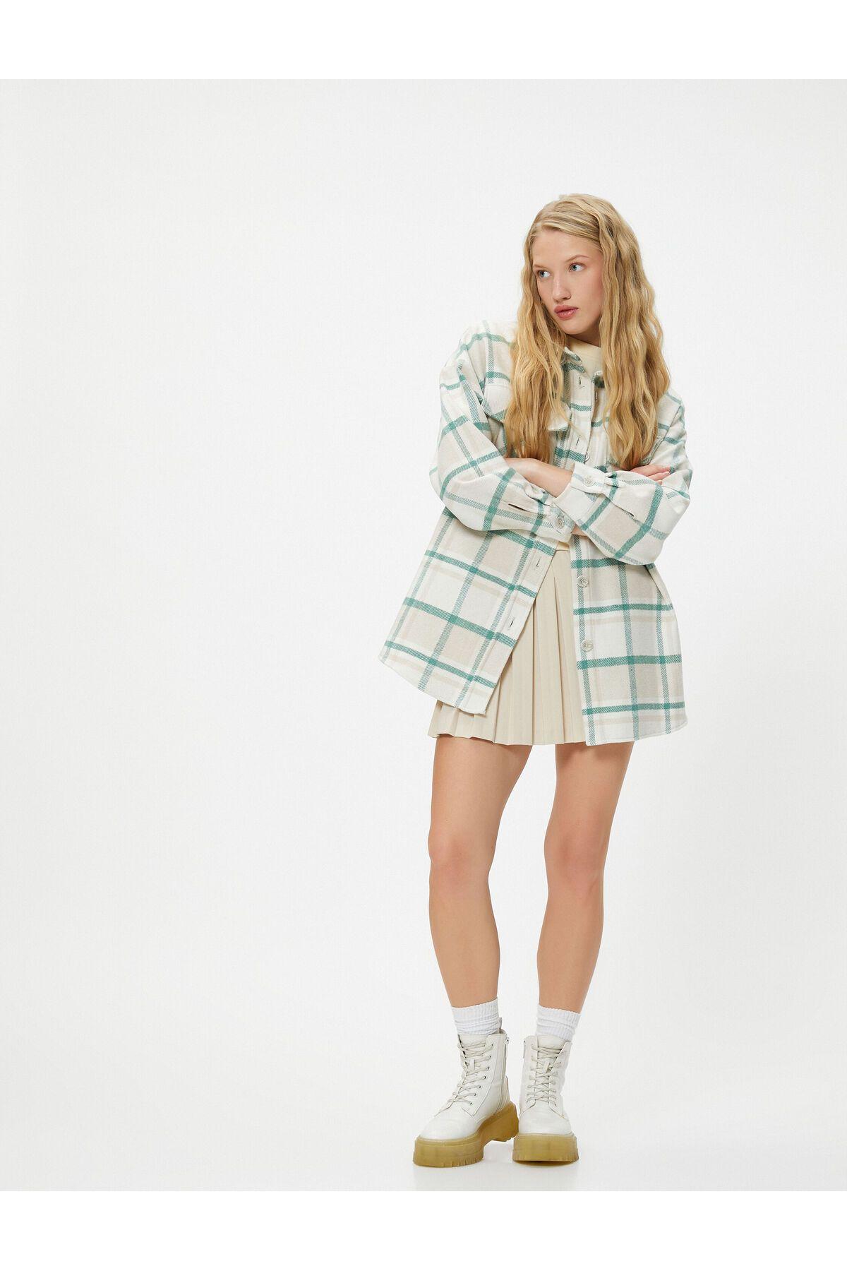 پیراهن چوبجک آستین بلند جیب فلپ با بافت نرم با جزئیات