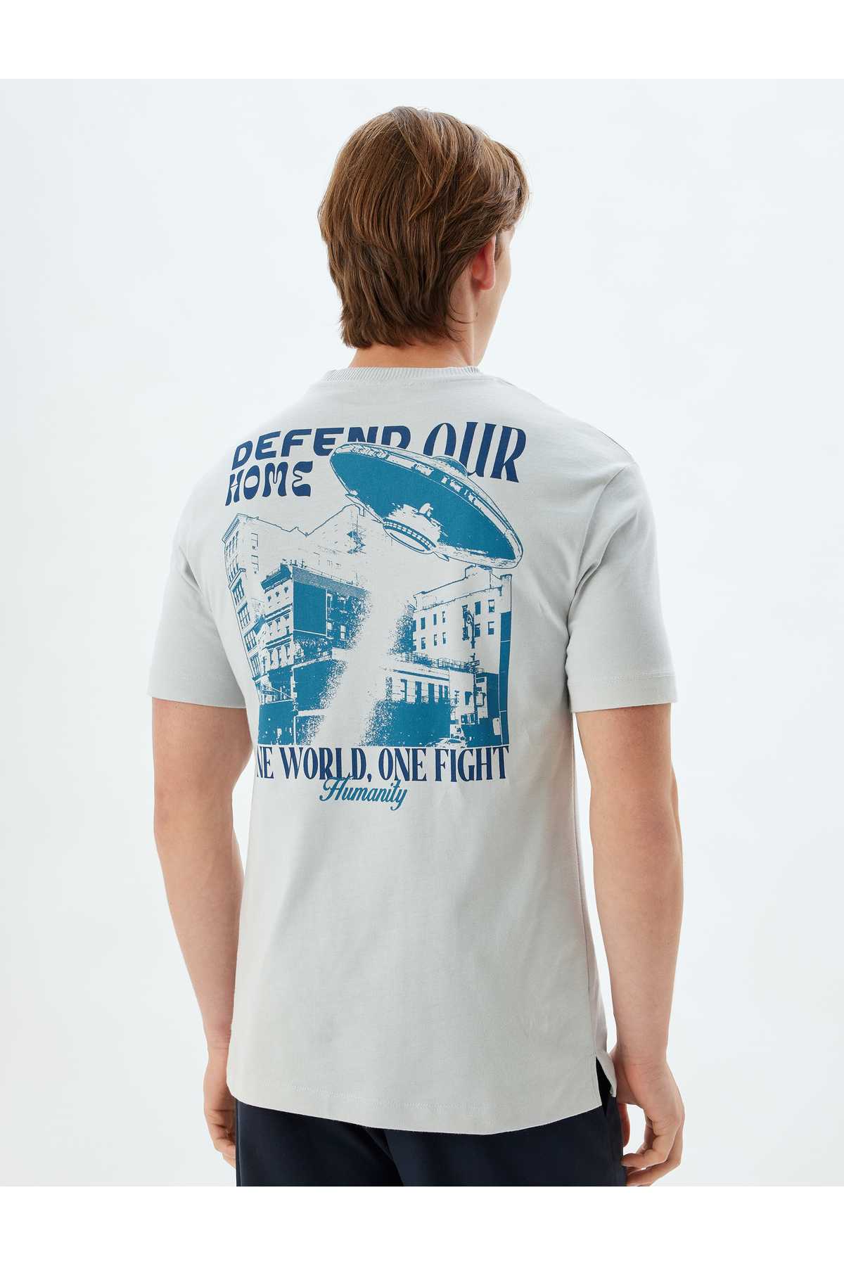 تیشرت با یقه آستین کوتاه نخی با چاپ پشت