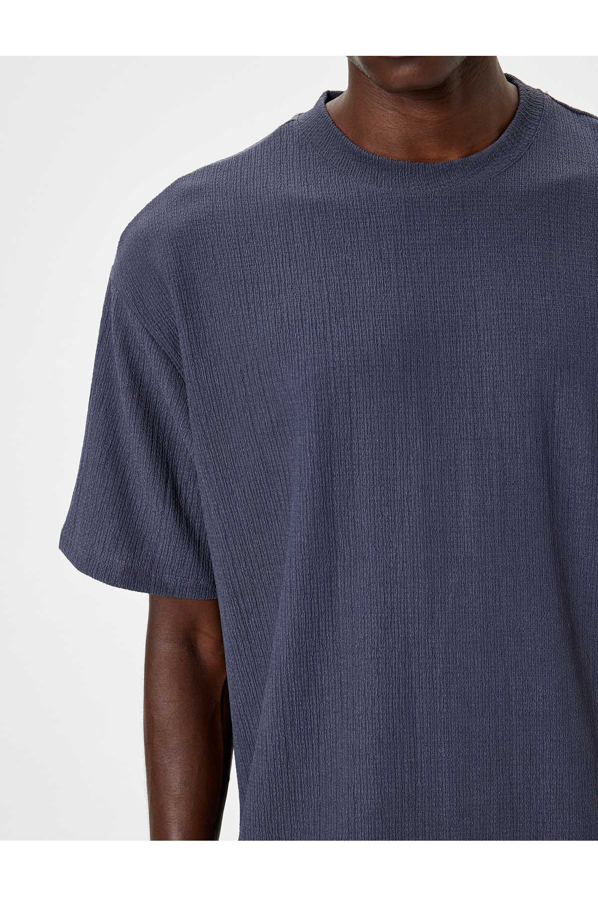 تیشرت سایز بزرگ با یقه خدمه آستین کوتاه بافت