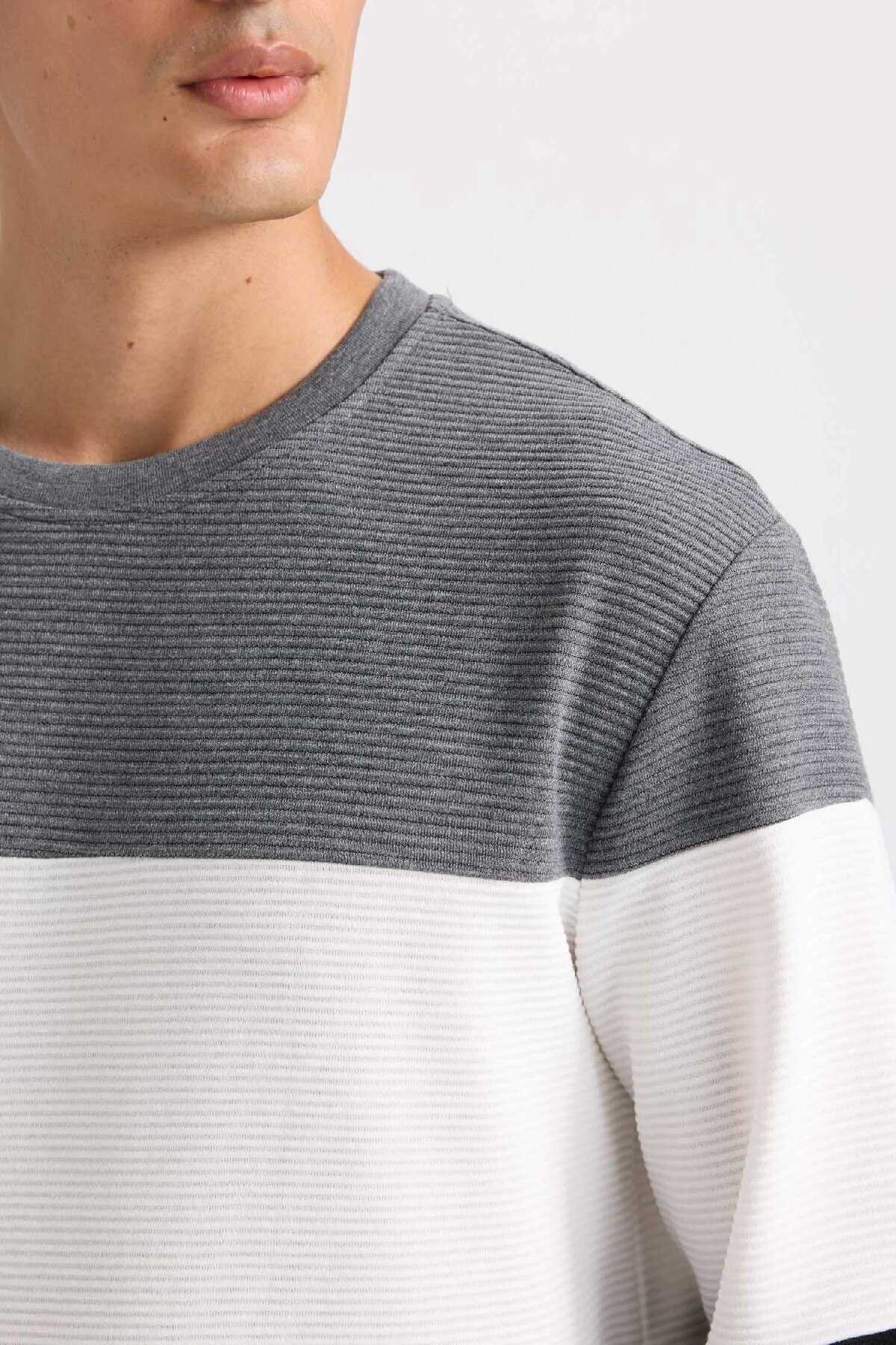 ژاکت ژاکارد یقه تناسب معمولی