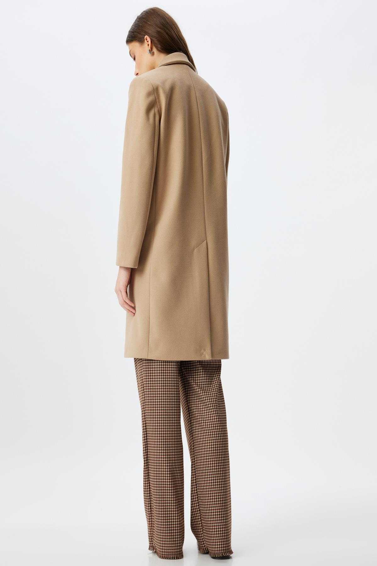 مانتو زنانه بژ