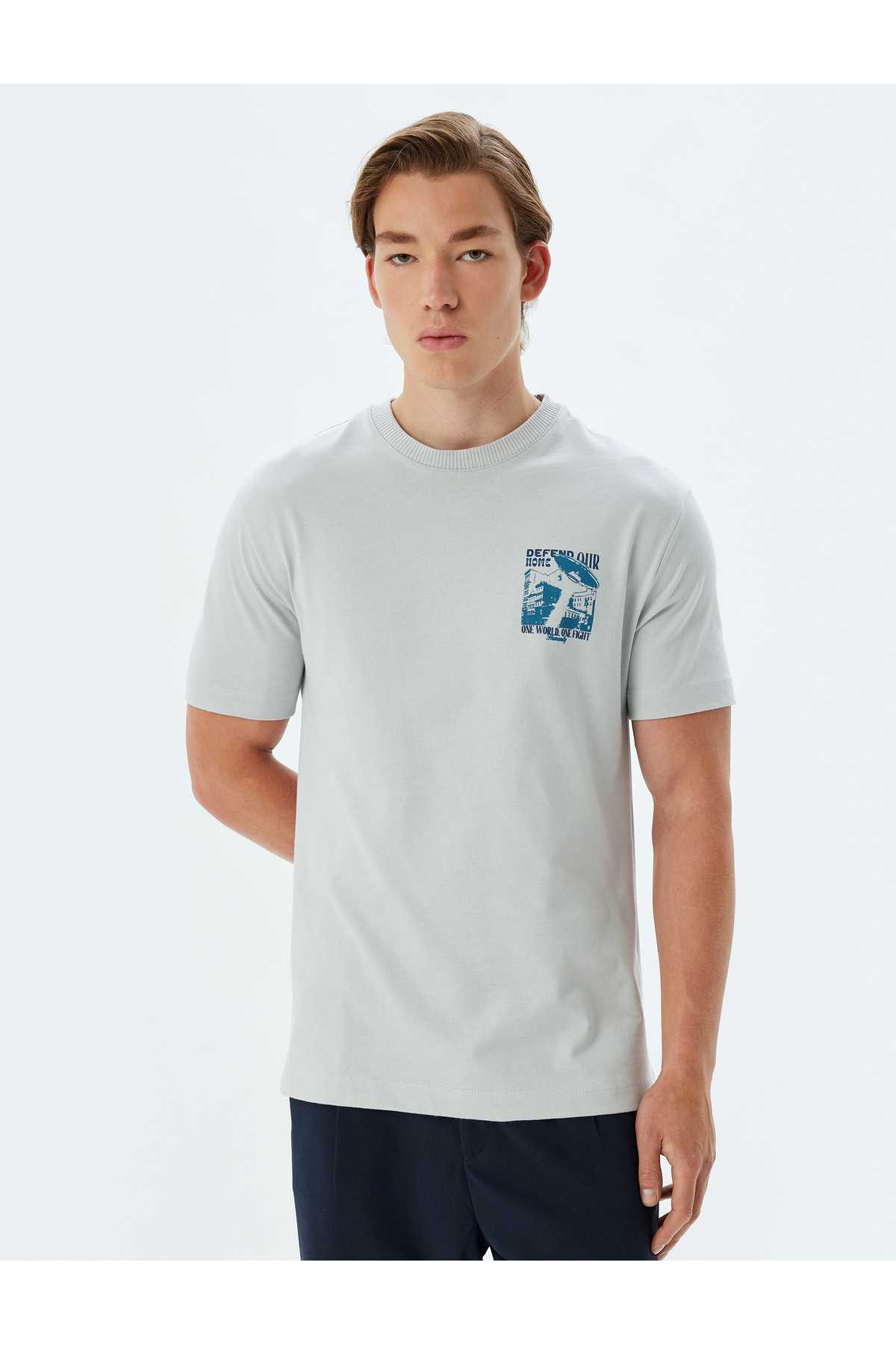 تیشرت با یقه آستین کوتاه نخی با چاپ پشت