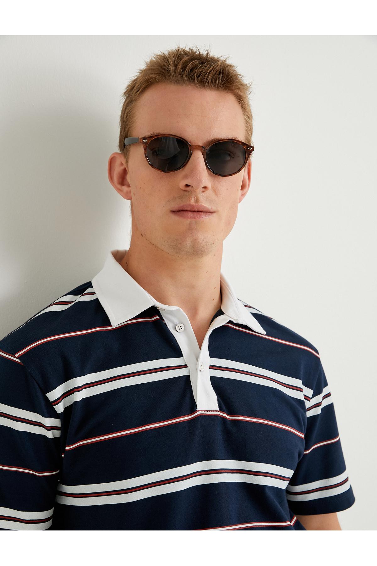 تیشرت یقه پولو آستین کوتاه دکمه دار نخی