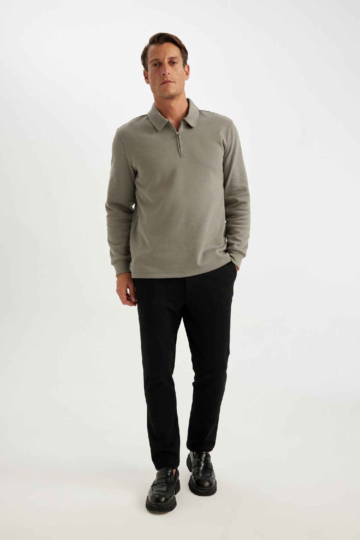 شلوار متناسب با جیب ساده پایه راست D3707ax24au