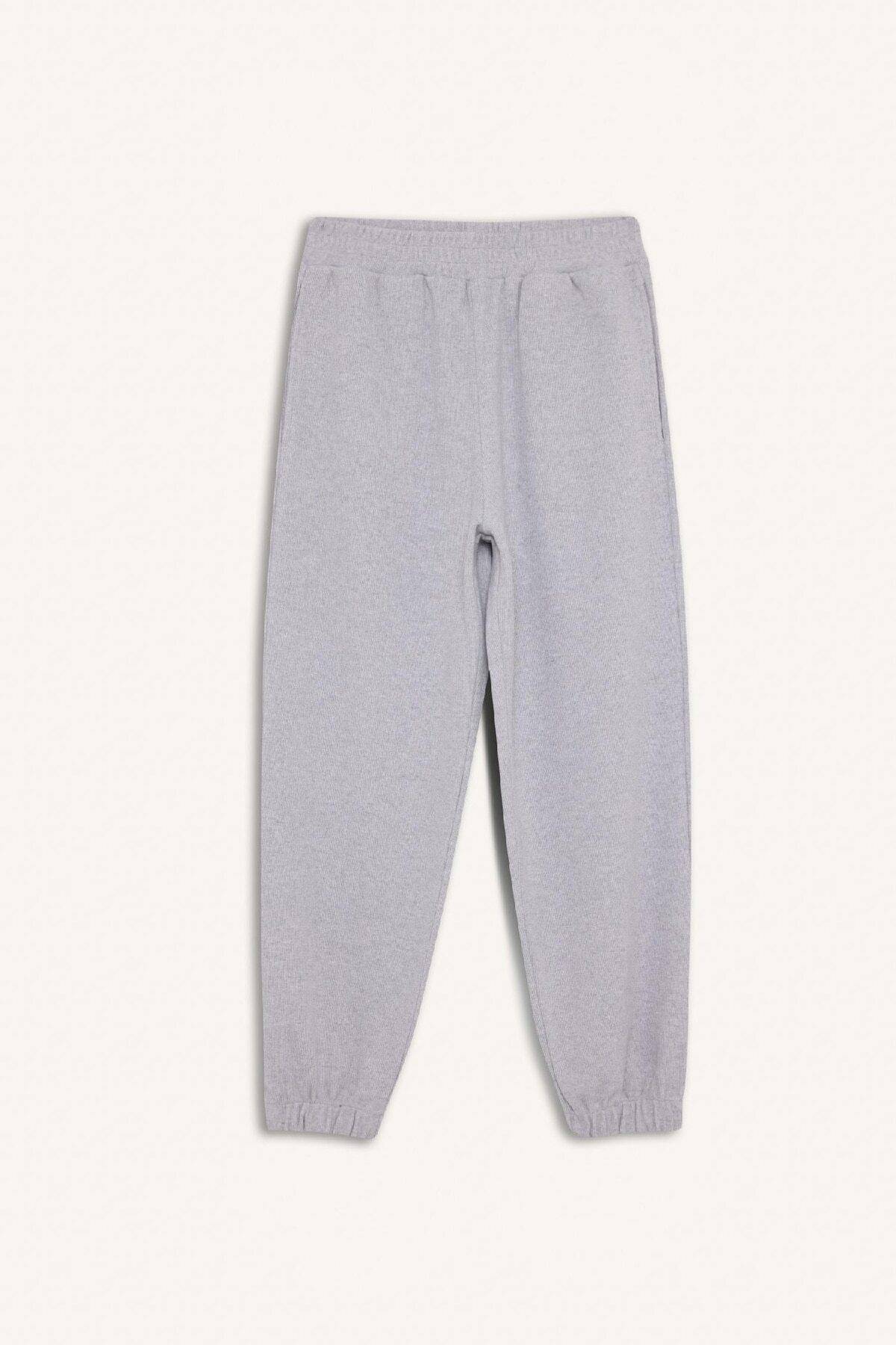 شلوار گرمکن ساده ساده با کمربندهای الاستیک