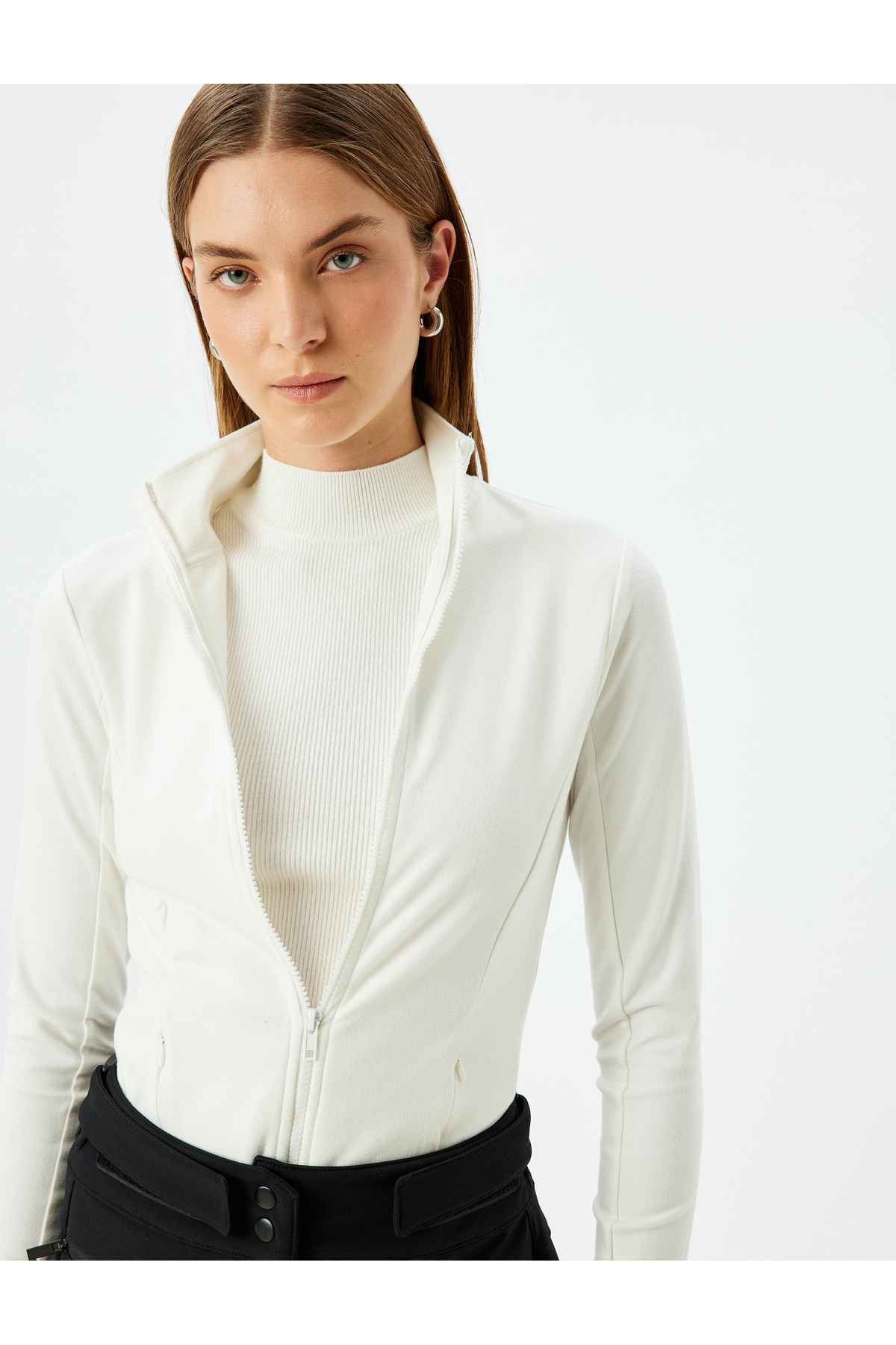 سویشرت پشمی زیپ دار یقه بلند با جیب باریک