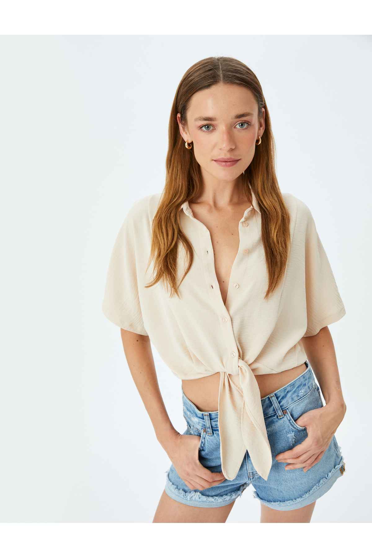 پیراهن زنانه مایل به سفید