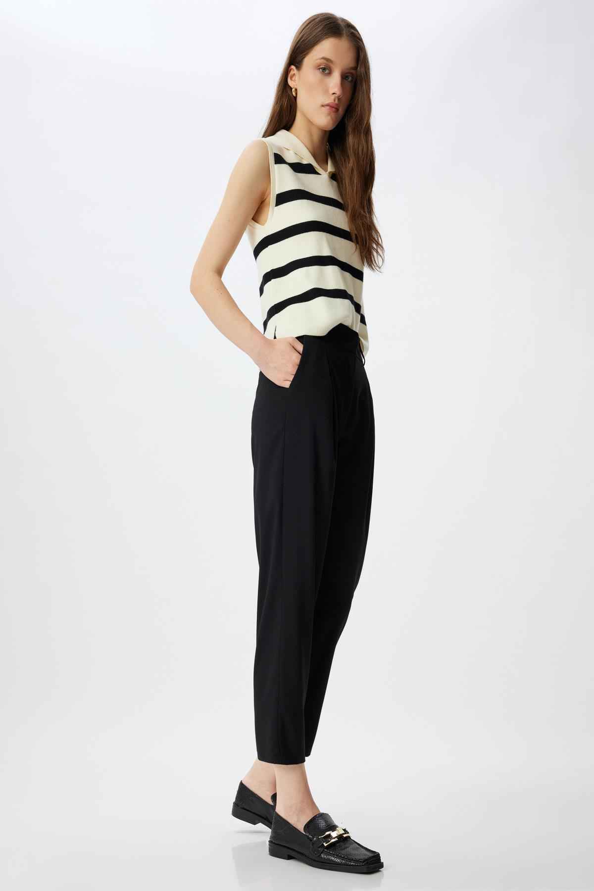 شلوار زن سیاه