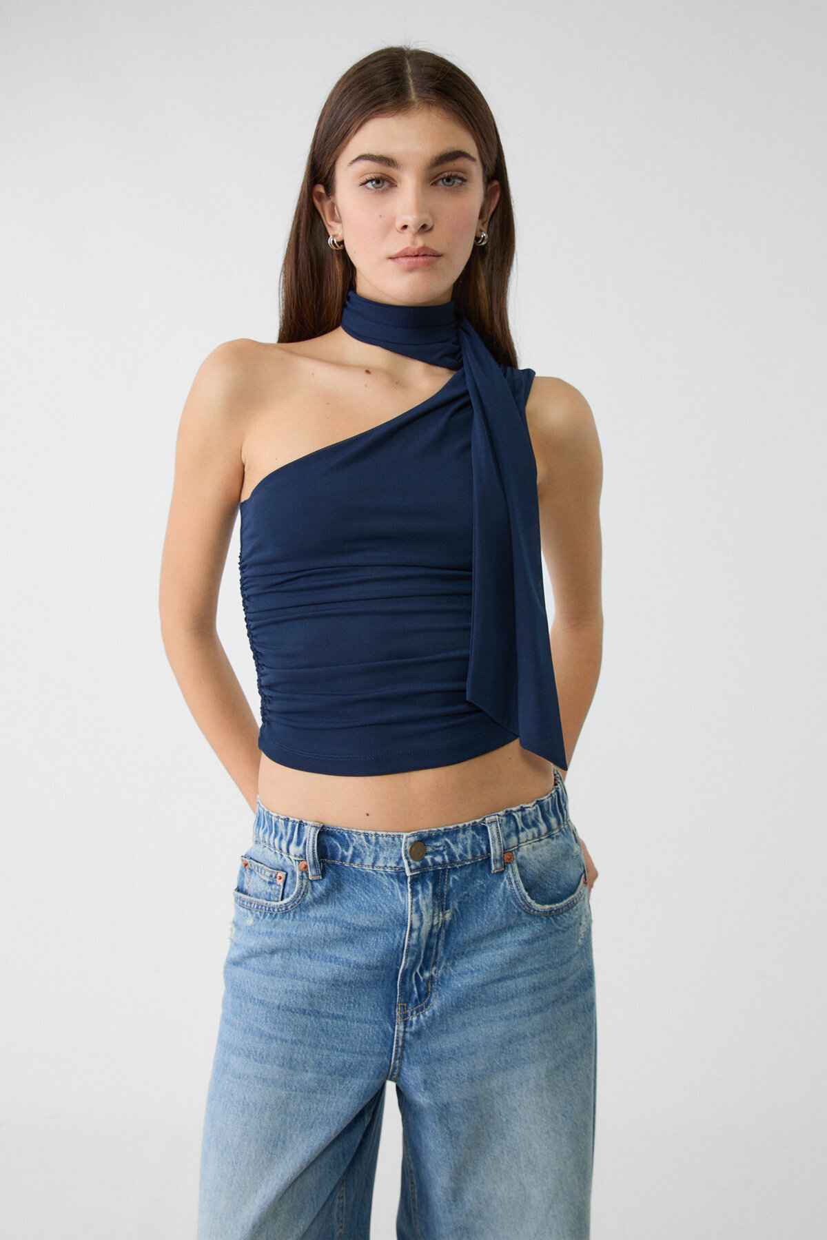 توپ لاله نامتقارن با روسری