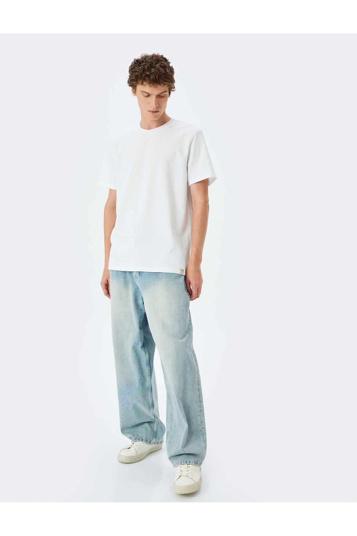 لیبل آستین کوتاه یقه دوچرخه به تفصیل T -Shirt