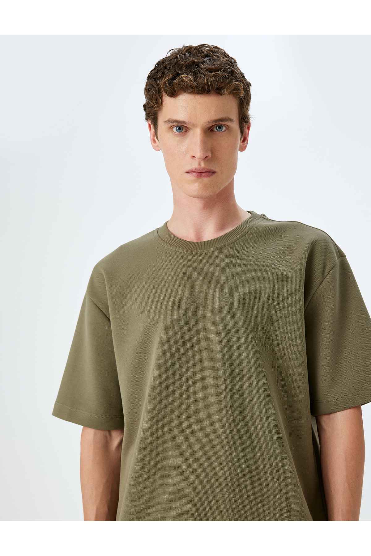 آستین کوتاه پنبه یقه دوچرخه T -Shirt