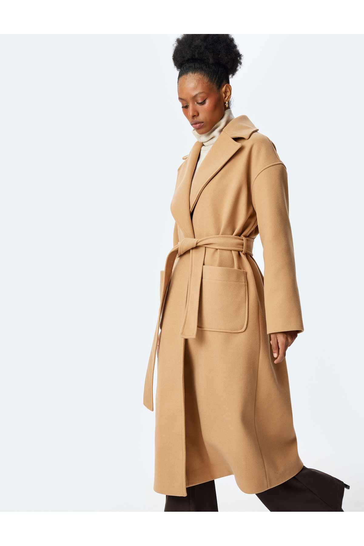 کت ترمه بلند دو سینه با جیب و جزئیات کمربند