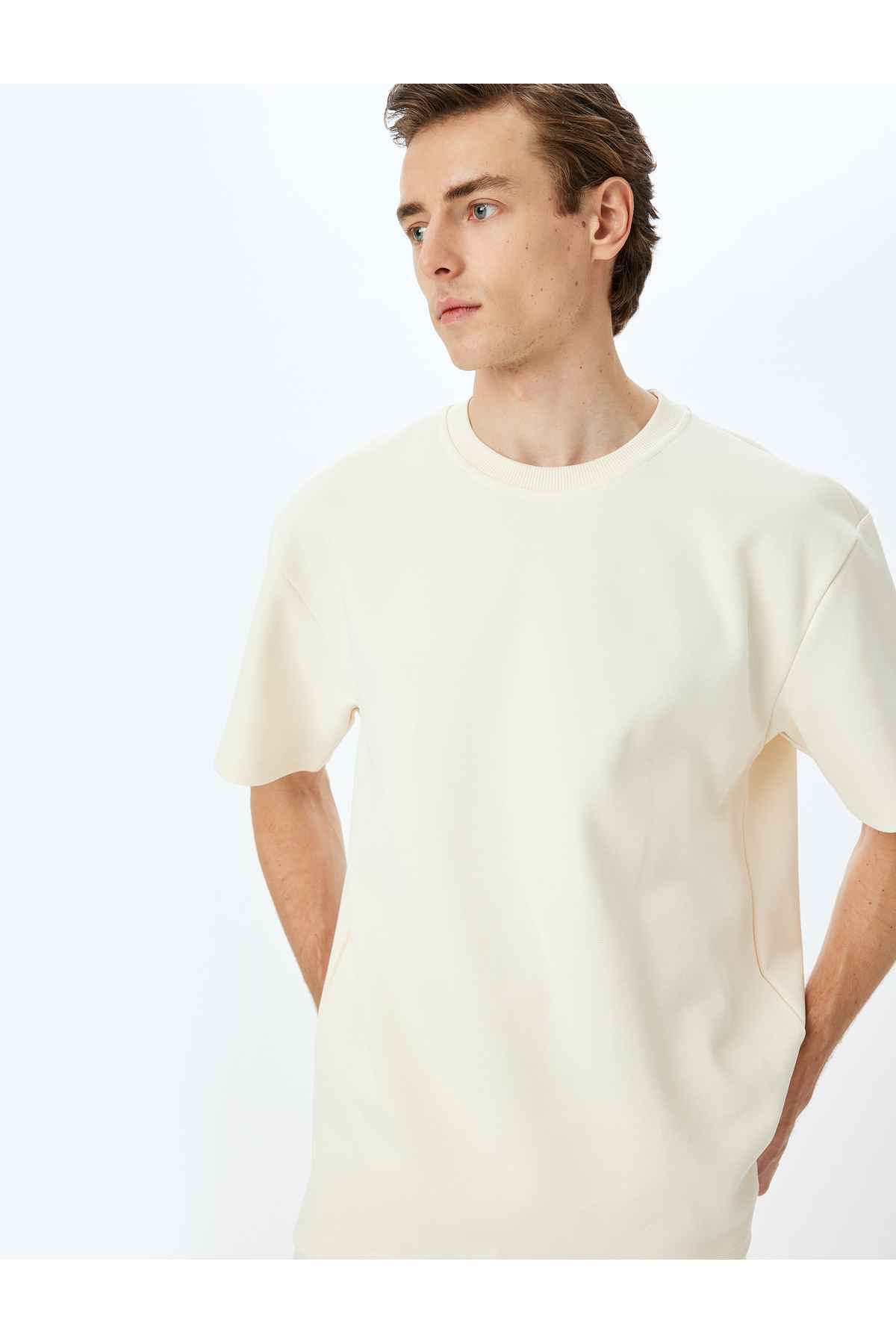 آستین کوتاه پنبه یقه دوچرخه T -Shirt