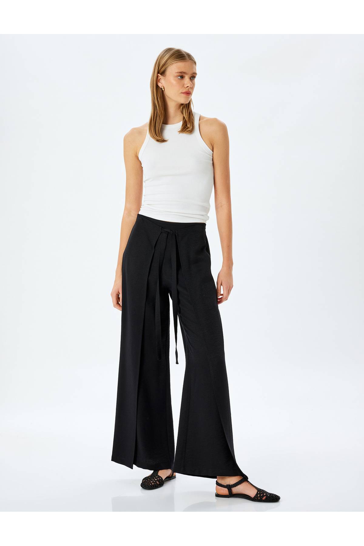 طرف های کروز ، شلوار زیادی را پوشش می دهد