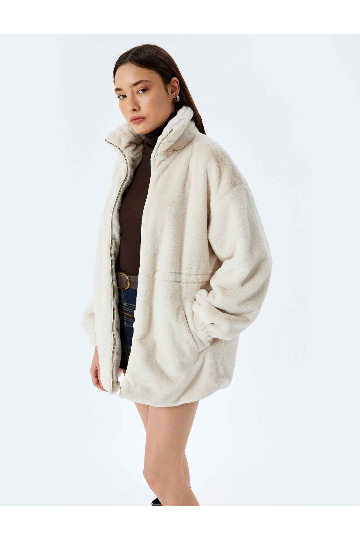 ژاکت بلند با زیپ خز مصنوعی