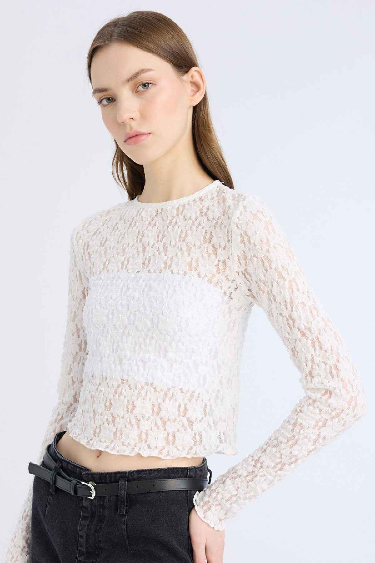 توری یقه دوچرخه برش باریک متناسب آستین بلند t -shirt e4930ax25sp