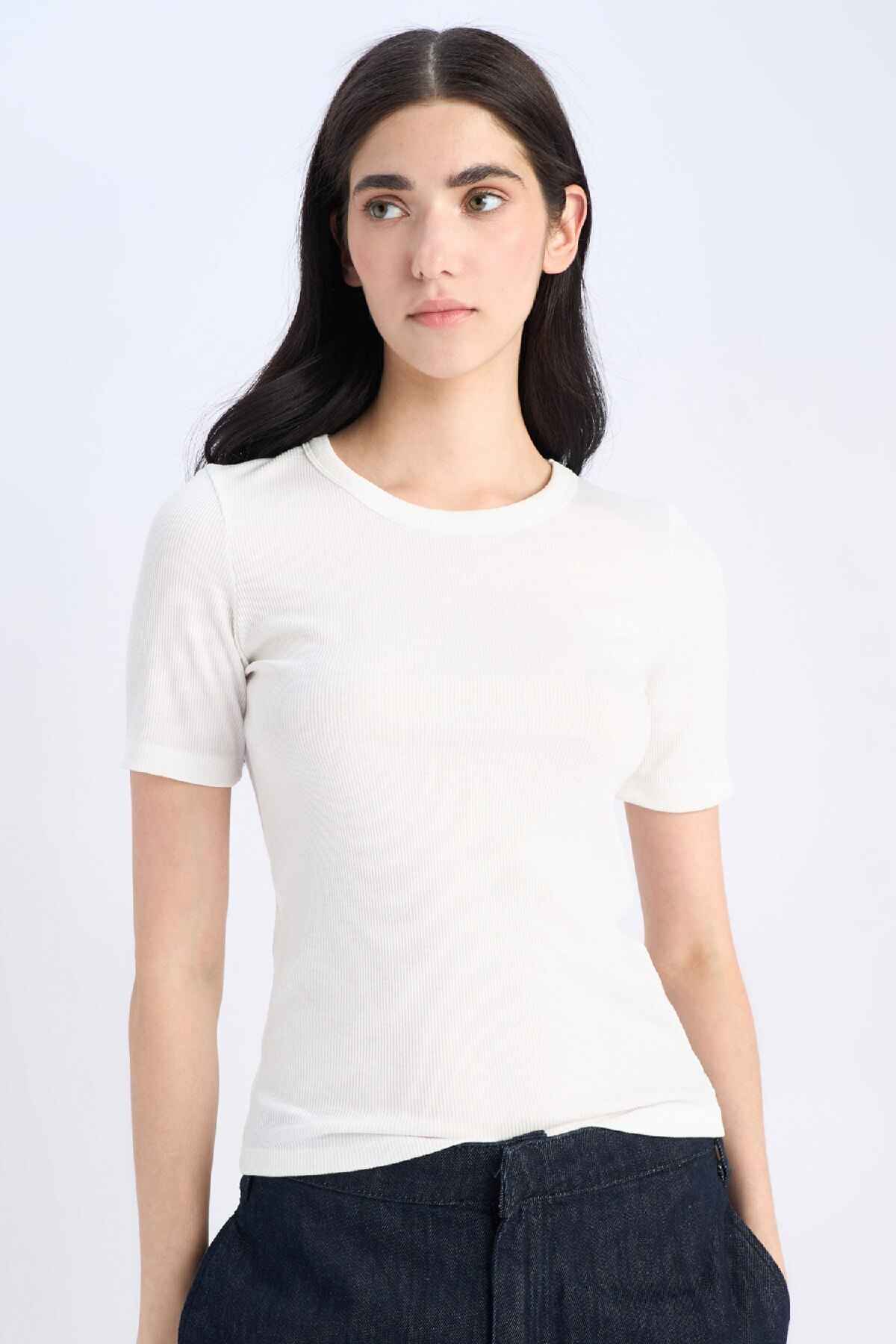 تیشرت آستین کوتاه با یقه باریک باریک و باریک C0097ax25sp