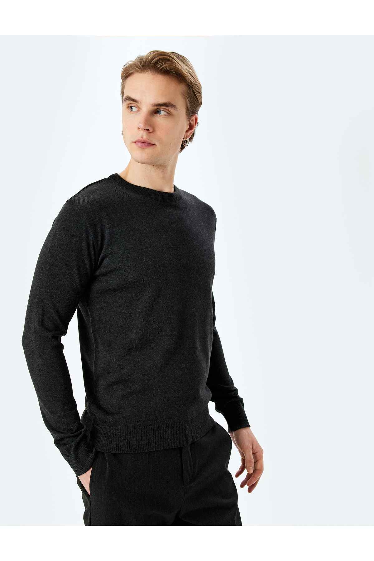 یقه دوچرخه آستین بلند پشمی پایه لباس بافتنی مخلوط