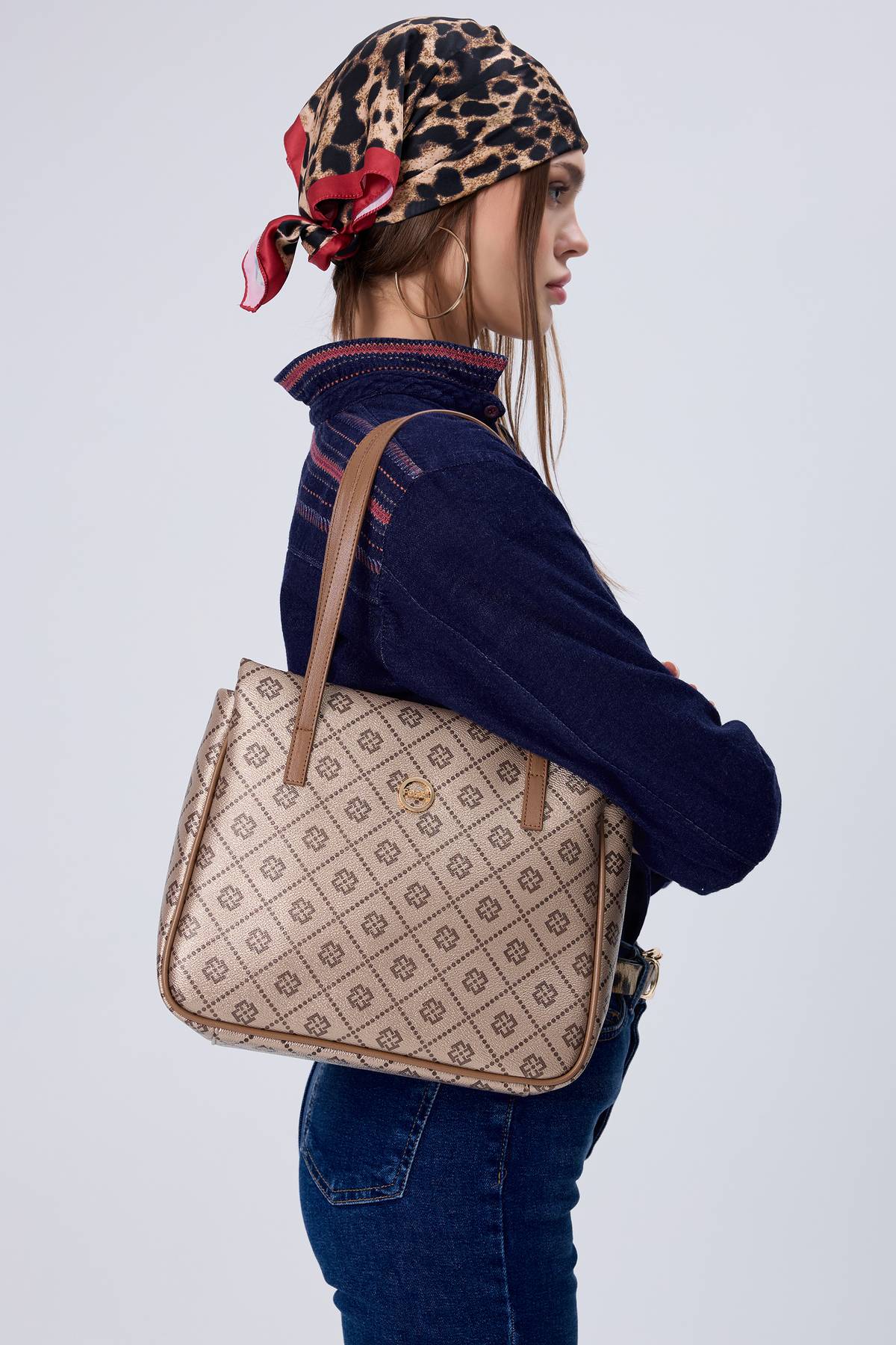 کیف دستی زن طلایی 05FO25Y5035