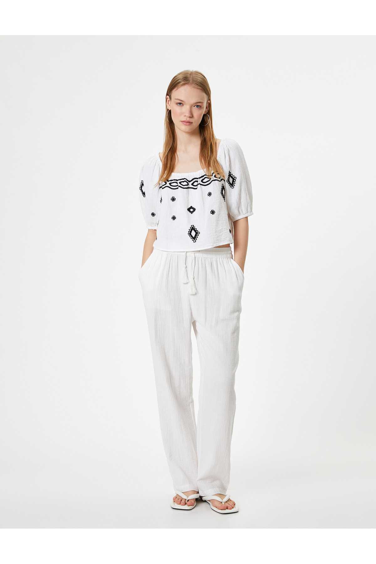 بلوز بازوی بادکنک آستین کوتاه گلدوزی U Yaka