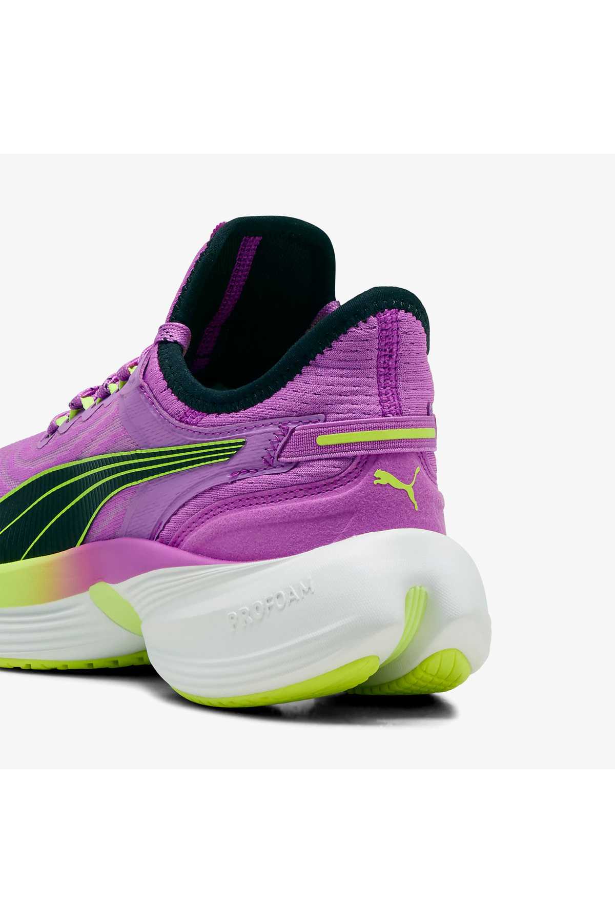 کفشهای دویدن مشکی پرو یونیسکس را اجرا کنید