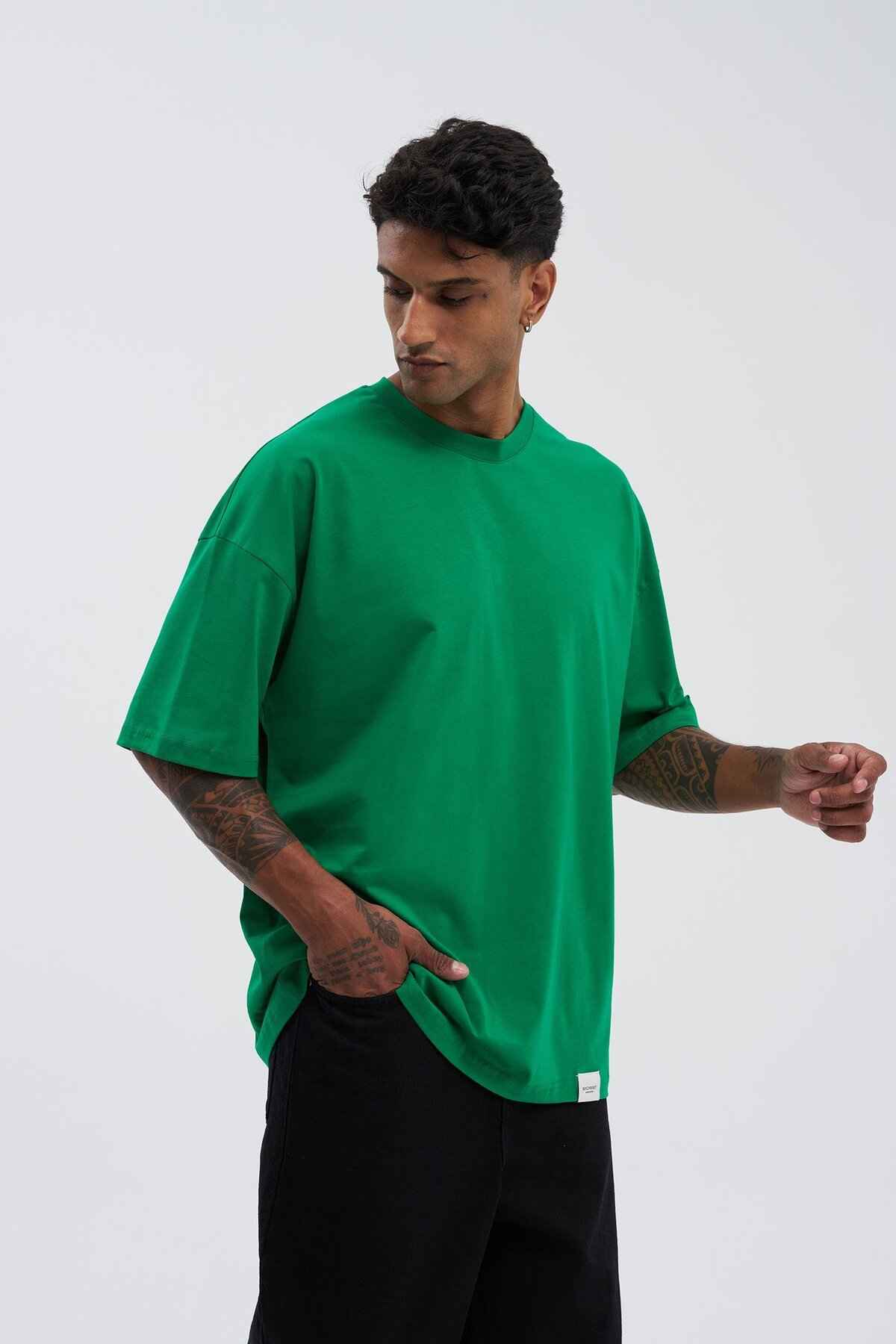 تیشرت مردانه بنتون سبز پایه سوپر پنبه