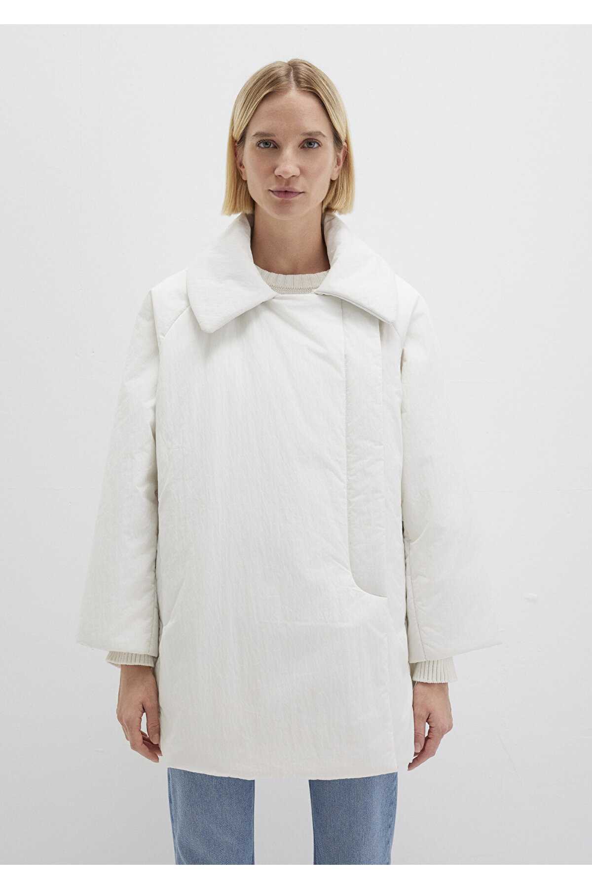 کت سیاه و بزرگ -900