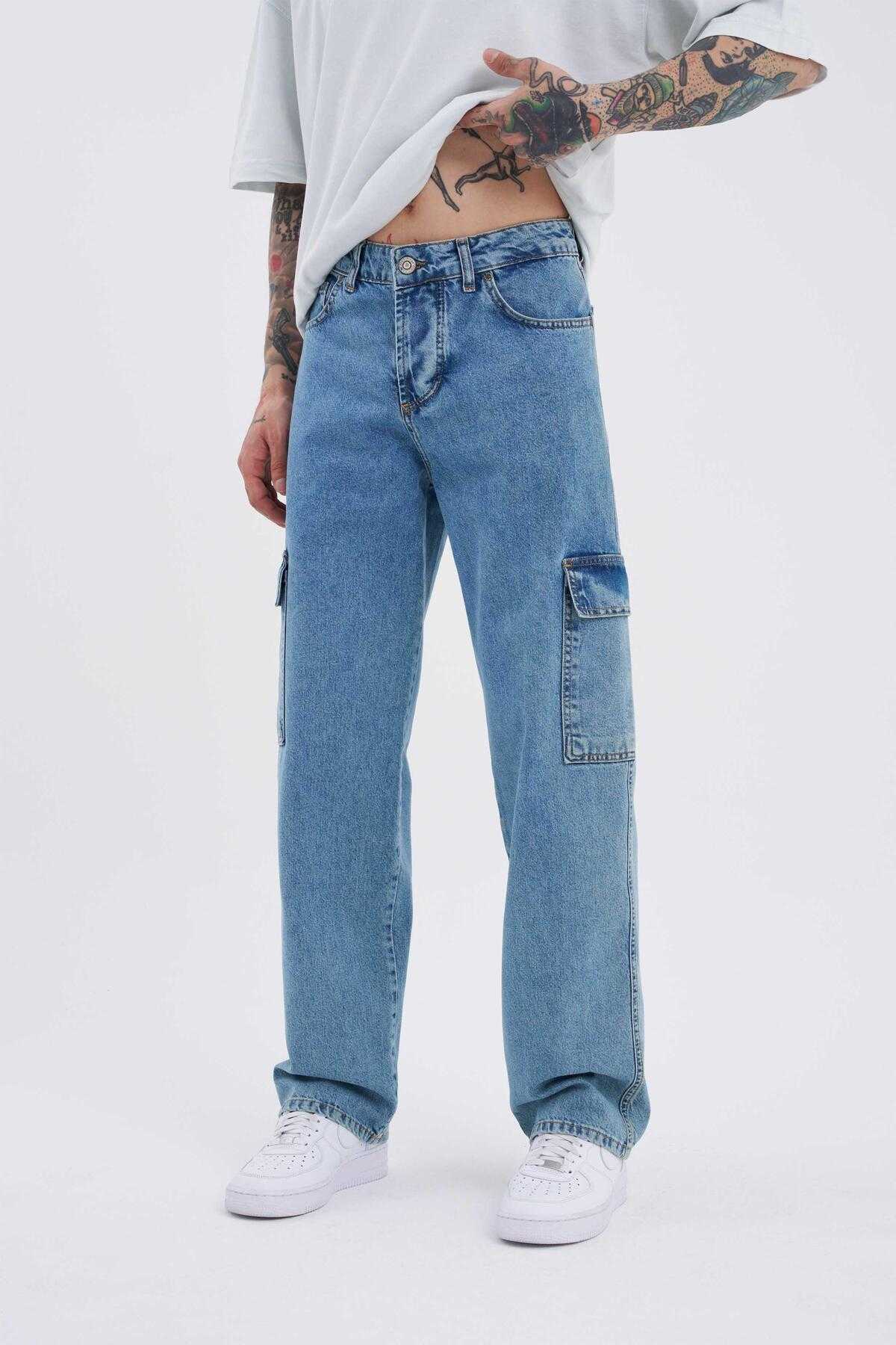 شلوار جین گشاد با جیبی باری آبی دریایی