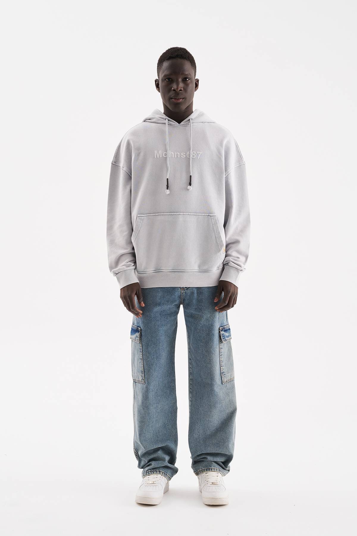 شلوار جین گشاد با جیبی باری آبی دریایی