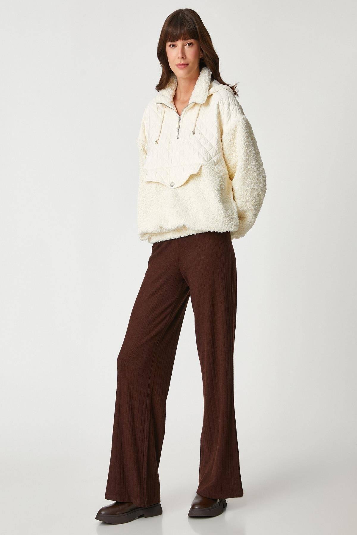 Şahika Ercümen X - سویشرت مخمل دار جیبی با کلاه دار