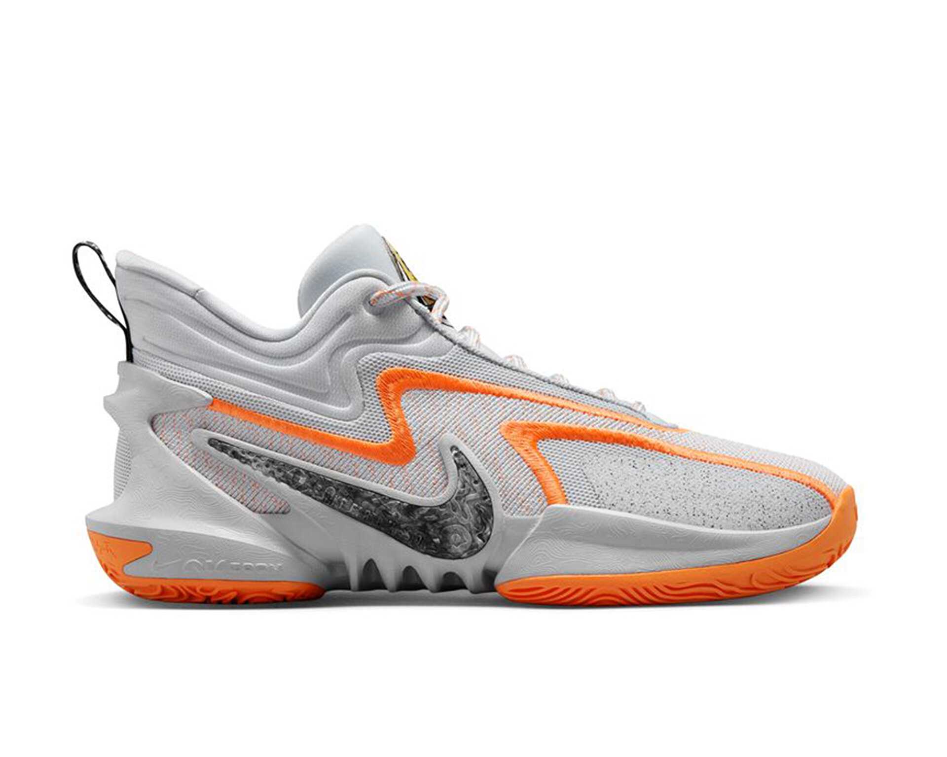 کفش های بسکتبال Cosmic Unity 2