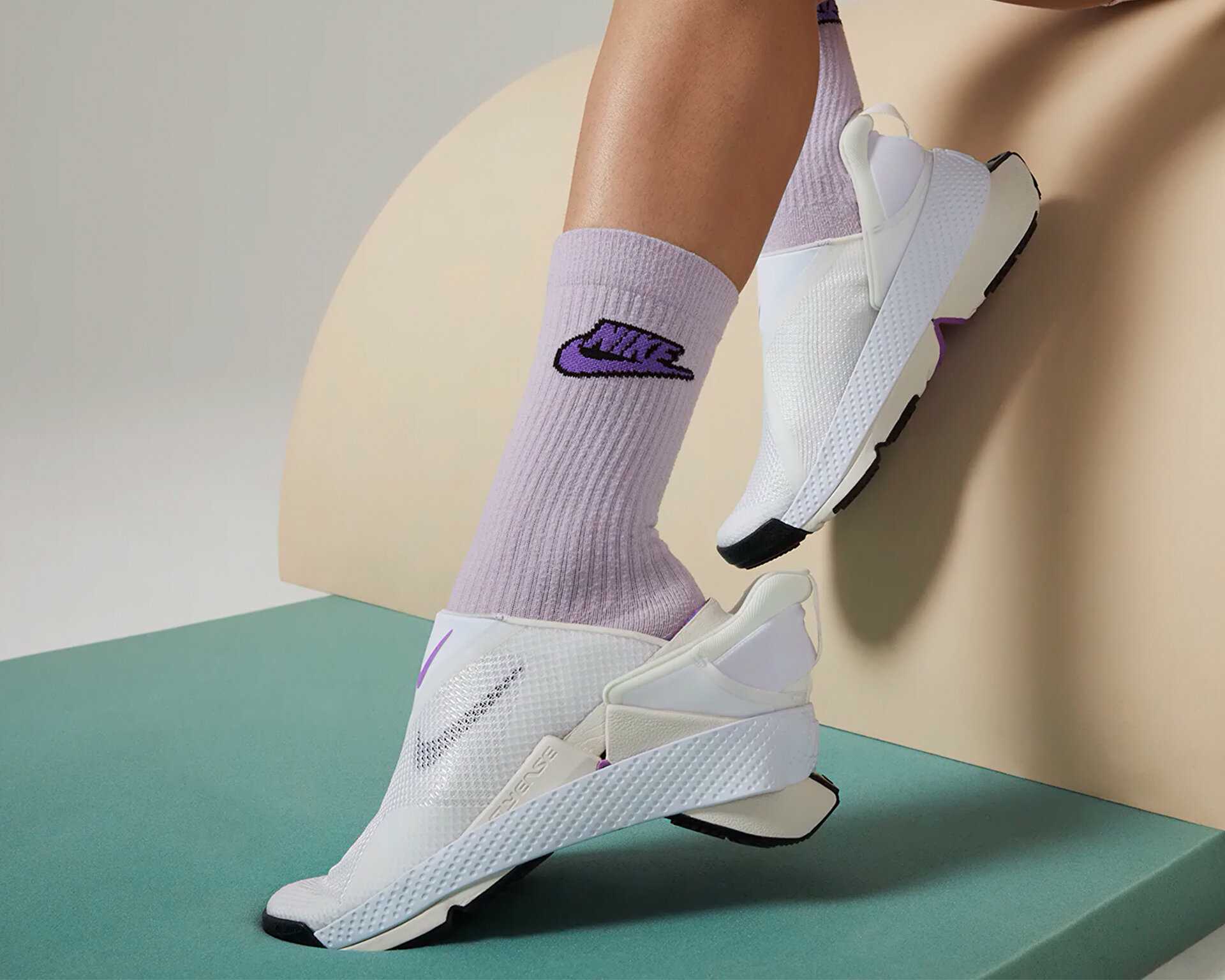 کفش های روزانه آسان برای پوشیدن و درآوردن Go Flyease