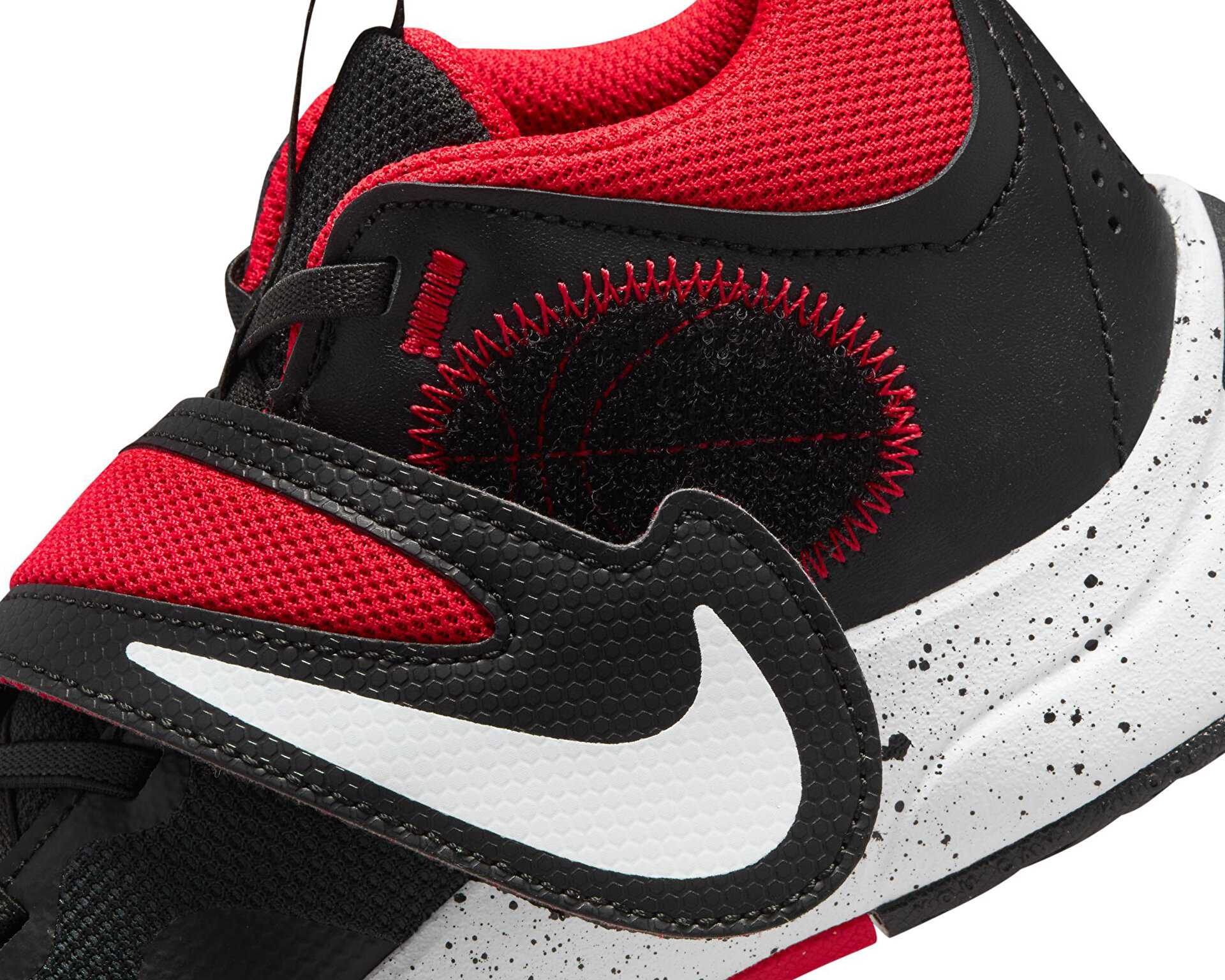 کفش بسکتبال بچه گانه Team Hustle D 11