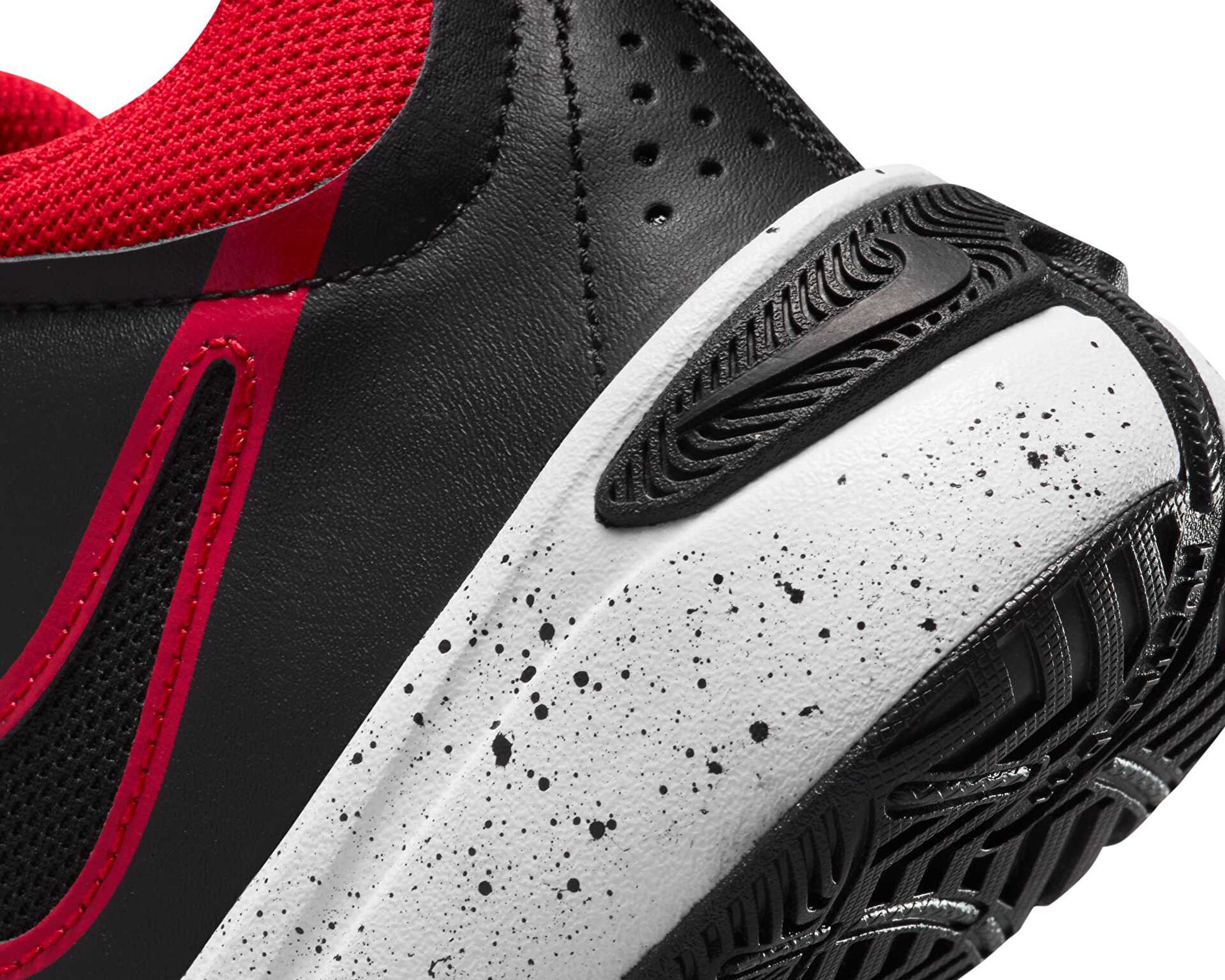 کفش بسکتبال بچه گانه Team Hustle D 11