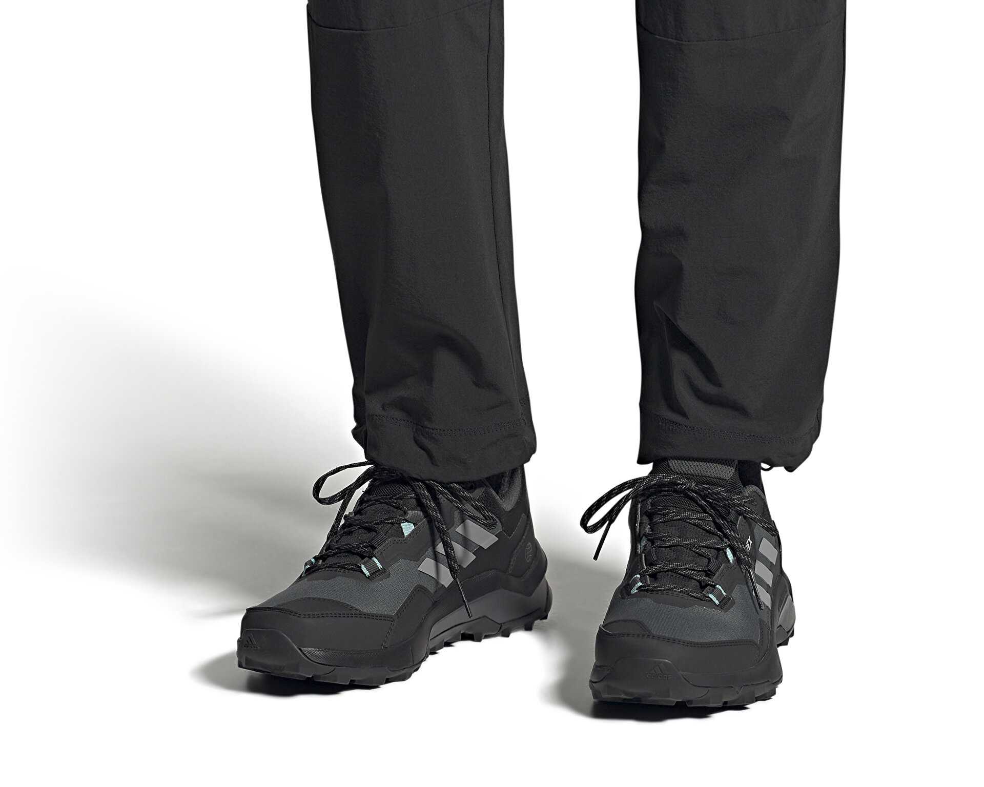 کفش های فضای باز Terrex Ax4 Gtx W