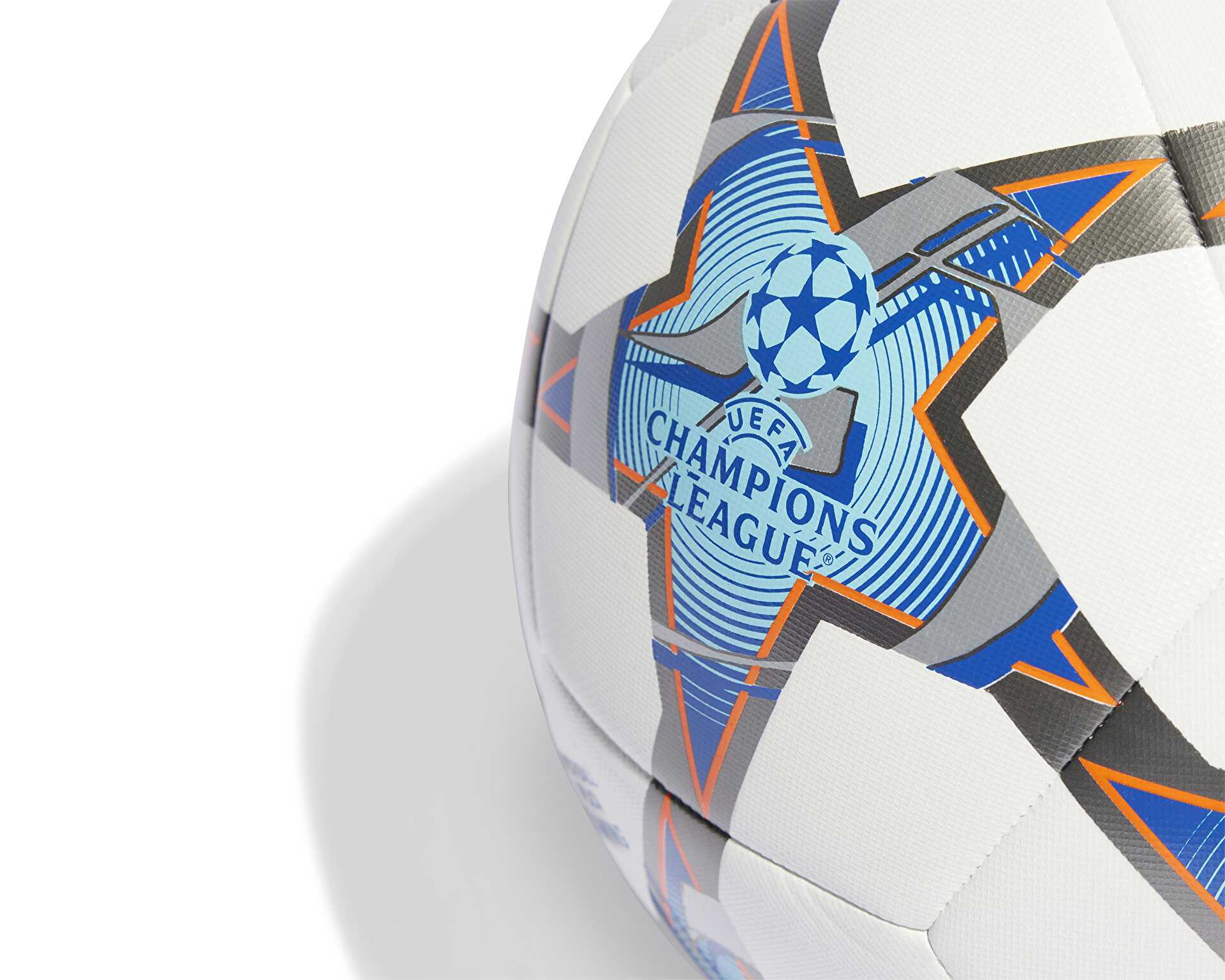 توپ فوتبال Ucl Trn